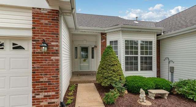 Photo of 1322 Pine Bluff Dr, St Charles, MO 63304