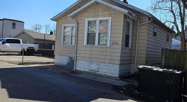Photo of 3976 Eichelberger St, St Louis, MO 63116