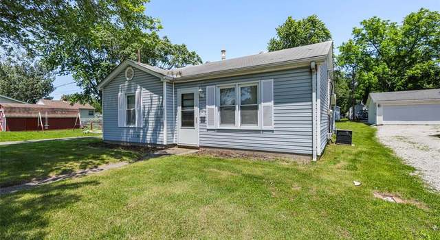 Photo of 823 Tennyson Ave, Wood River, IL 62095