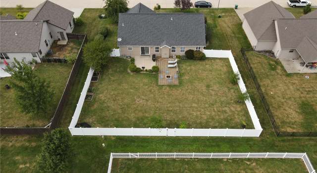 Photo of 4810 River Rock Ln, Smithton, IL 62285