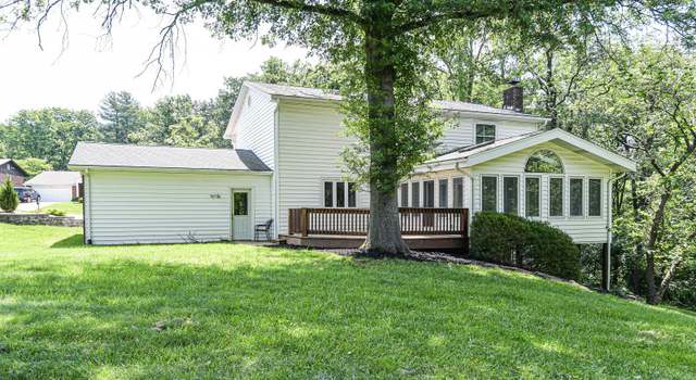 Photo of 421 Hickory Glen Ln, St Louis, MO 63141