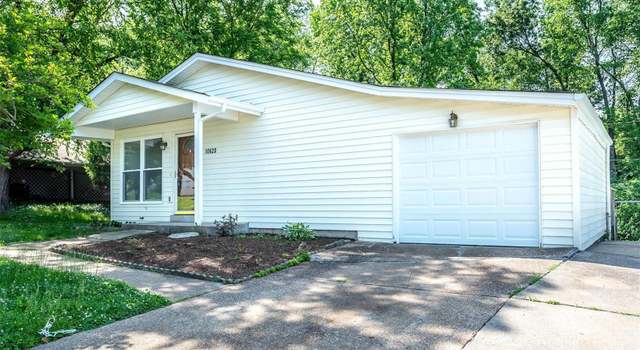 Photo of 10620 Saint Michaels Terrace Ct, St Ann, MO 63074