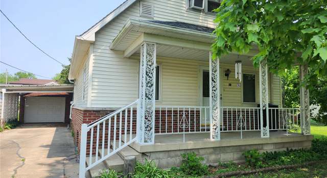 Photo of 12 E Mitchell St, Witt, IL 62094