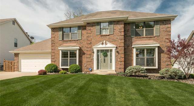 Photo of 121 Foxtail Dr, St Charles, MO 63303