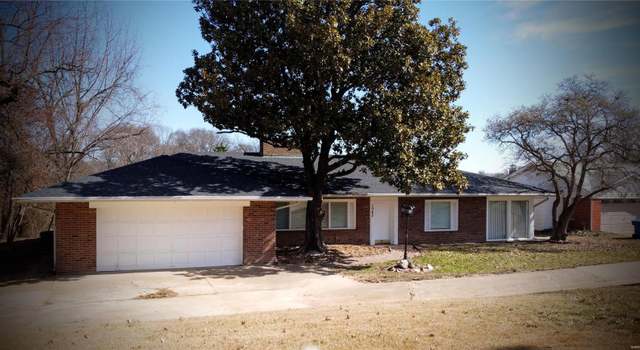 Photo of 1042 N Florissant Rd, St Louis, MO 63135