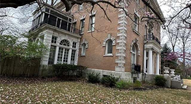 Photo of 32 Washington Ter, St Louis, MO 63112