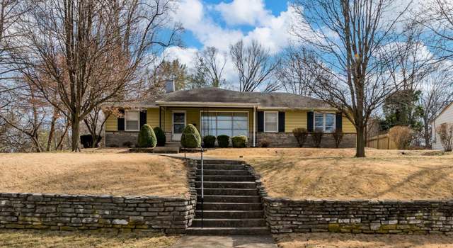 Photo of 1020 Hawthorn Ave, St Charles, MO 63301