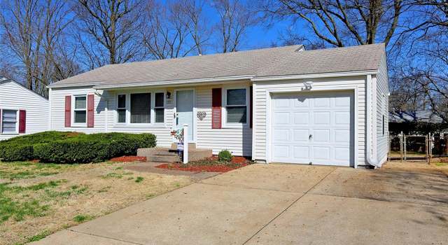 Photo of 185 Saint Anthony Ln, Florissant, MO 63031