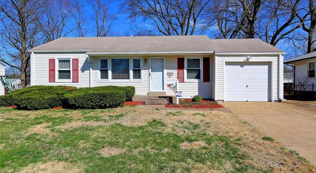 Photo of 185 Saint Anthony Ln, Florissant, MO 63031