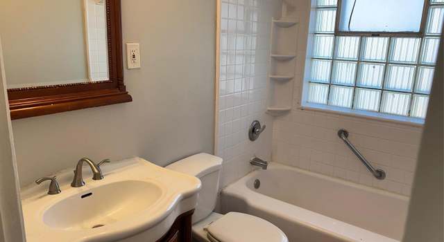 Photo of 9244 Hathaway Dr, St Louis, MO 63136