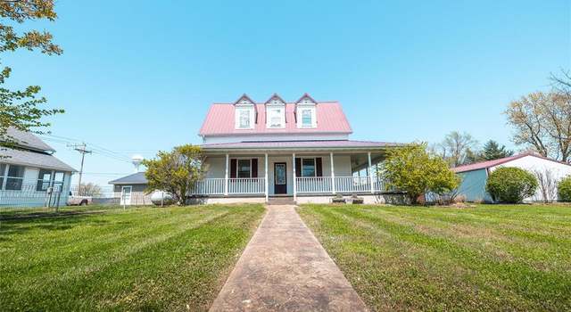 Photo of 103 E Harrison St, Freeburg, MO 65035