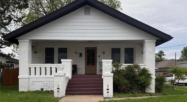 Photo of 305 W Ray St, Christopher, IL 62822
