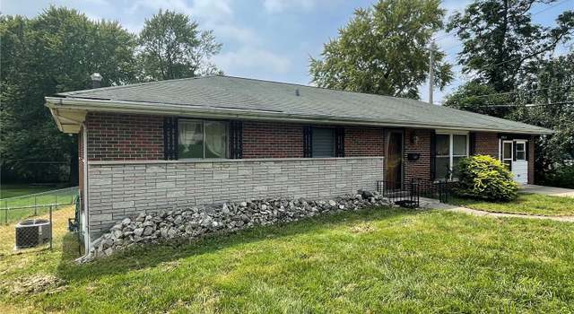 Photo of 8 Shepley Dr, St Louis, MO 63137