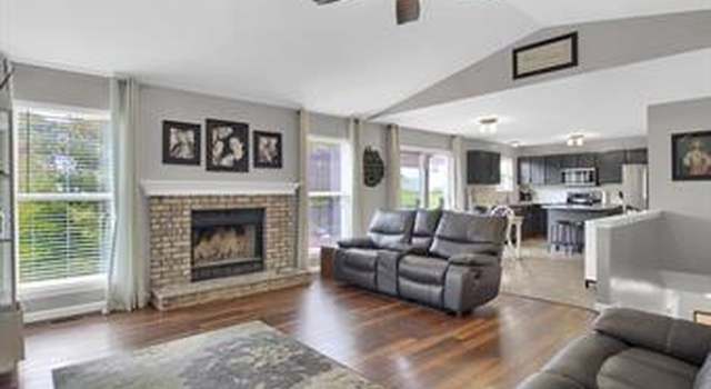 Photo of 4230 Northwest Point Dr, House Springs, MO 63051