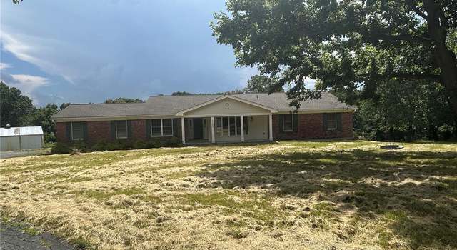 Photo of 17300 W Bridle Trl, Glencoe, MO 63038