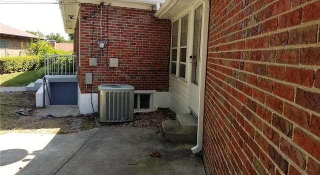 Photo of 125 Signal Hill Dr, St Louis, MO 63121