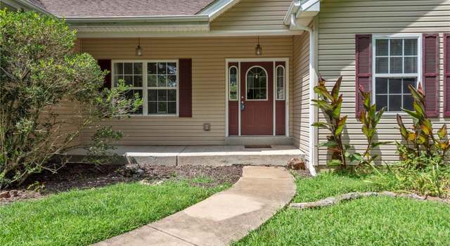 Photo of 30 Hawks Bluff Rd, Pacific, MO 63069