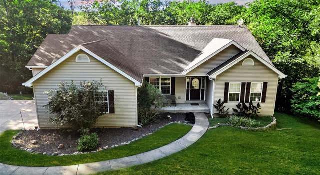 Photo of 30 Hawks Bluff Rd, Pacific, MO 63069
