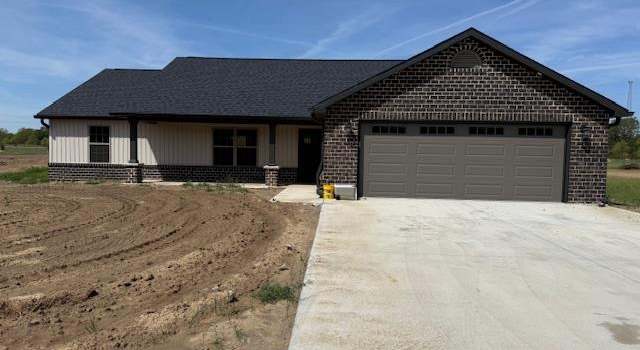 Photo of 17 Bartlett Ct, Benton, MO 63736