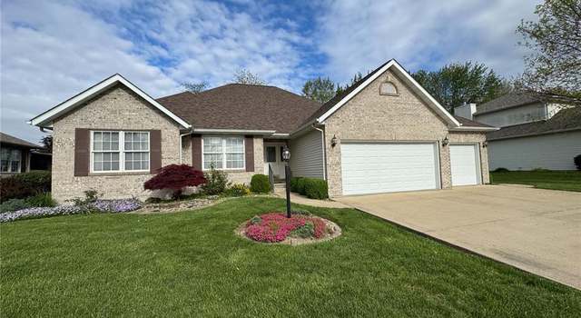 Photo of 723 Stonecreek Dr, Staunton, IL 62088