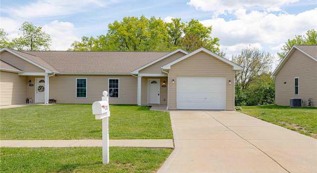 Photo of 2292 N Village Dr, St Charles, MO 63303