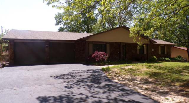 Photo of 16124 Hardwood Ln, St Robert, MO 65584