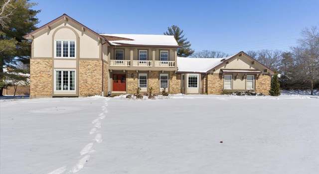 Photo of 155 Forest Club Dr, Clarkson Valley, MO 63005