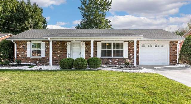 Photo of 213 Crestview Dr, Wood River, IL 62095