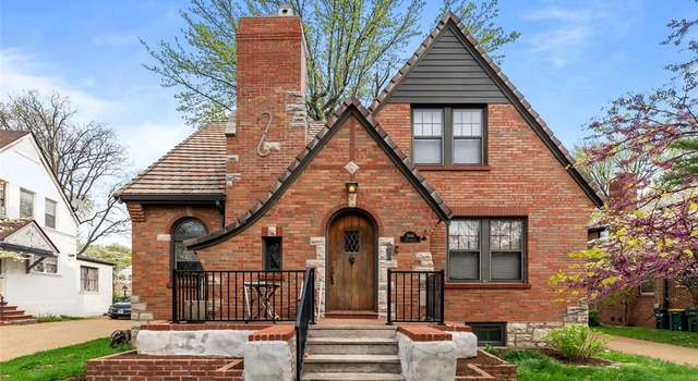 Photo of 3981 Canterbury Dr, St Louis, MO 63121