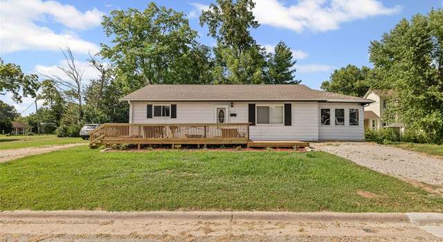 Photo of 307 W Church St, Sparta, IL 62286