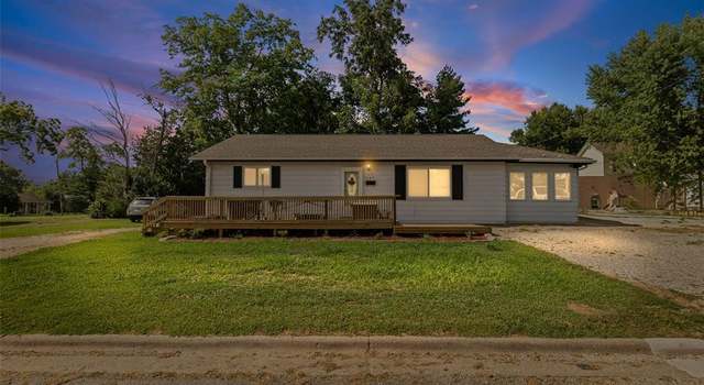 Photo of 307 W Church St, Sparta, IL 62286