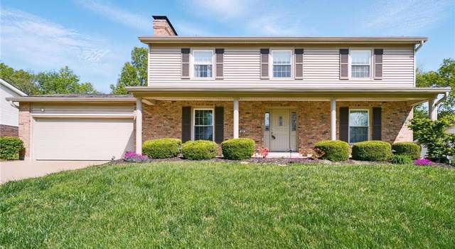 Photo of 809 Dutch Mill Dr, Ballwin, MO 63011