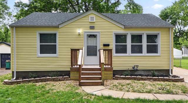 Photo of 1901 Bainbridge Dr, St Louis, MO 63133