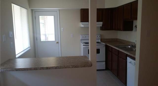 Photo of 7424 Hazelcrest Unit E, Hazelwood, MO 63042