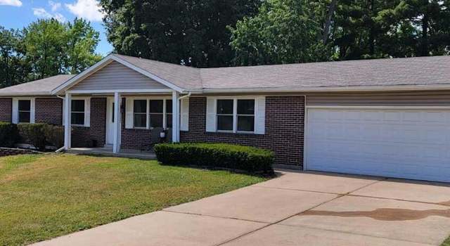 Photo of 813 Hyannis Dr, St Charles, MO 63301