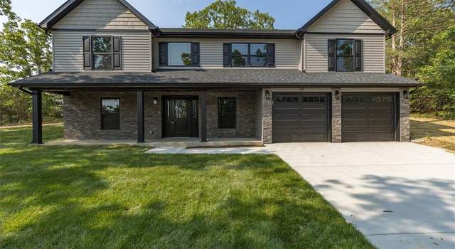 Photo of 943 Stone Gate Dr, De Soto, MO 63020