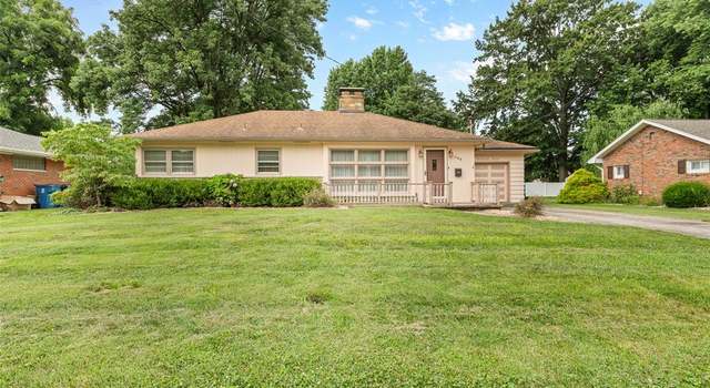 Photo of 204 Crestwood Dr, Collinsville, IL 62234