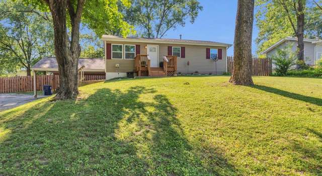 Photo of 867 Starlight Dr, St Charles, MO 63304
