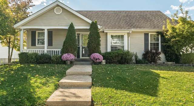 Photo of 1384 Horseshoe Bnd, High Ridge, MO 63049