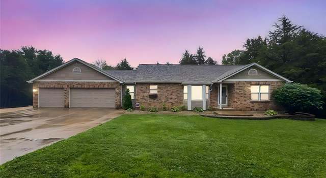 Photo of 1039 Country Trails Ln, Moscow Mills, MO 63362