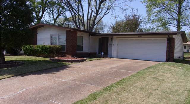 Photo of 3355 Hambletonian Dr, Florissant, MO 63033