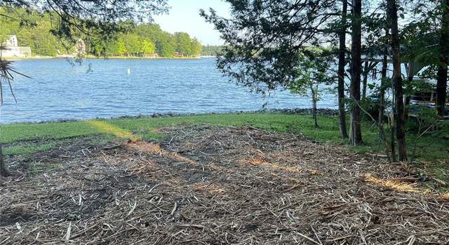 Photo of 2062 Marina Loop Dr, Perryville, MO 63775