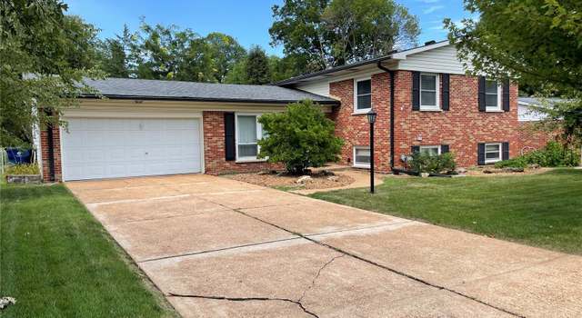 Property at 609 Fox Creek Ct, St Louis, MO 63126, 4 beds, 2.5 baths
