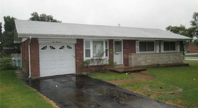 Photo of 10000 Ashbrook Dr, St Louis, MO 63137