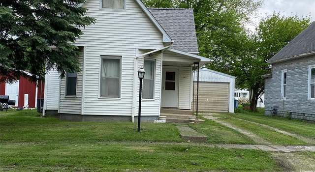 Photo of 519 S Pine St, Nokomis, IL 62075