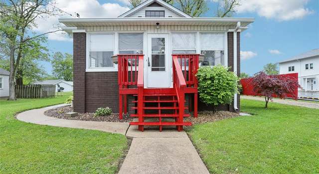 Photo of 212 North St, Brighton, IL 62012