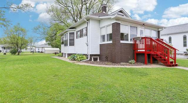 Photo of 212 North St, Brighton, IL 62012