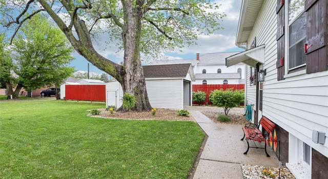 Photo of 212 North St, Brighton, IL 62012