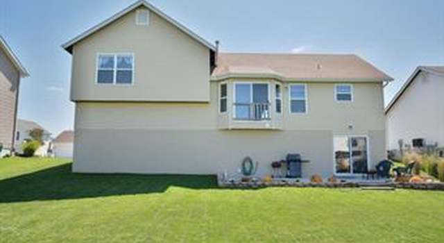 Photo of 805 Wenstone Park Dr, Wentzville, MO 63385