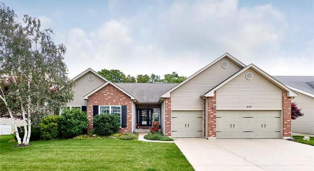 Photo of 213 Carlton Point Dr, Wentzville, MO 63385